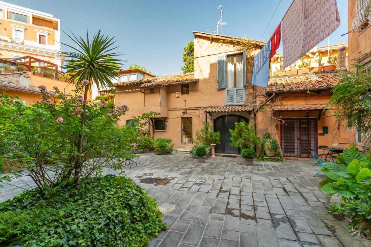 Appartement Al Cortile Del Moro à Rome Extérieur photo