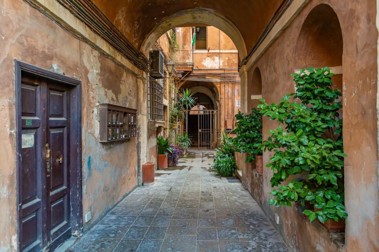 Appartement Al Cortile Del Moro à Rome Extérieur photo